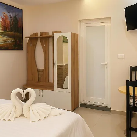 Sense Apts Tiran